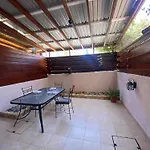 Star 6 דירה *