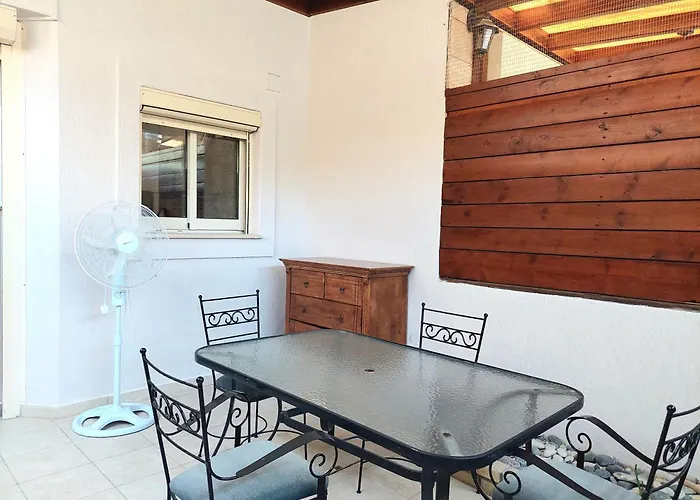 Star 6 * Λεμεσός